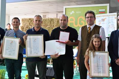 Priznanja za najboljši med in medene pijače