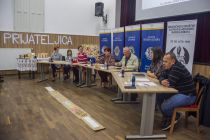 Okrogla miza »Bela palica, moja prijateljica«