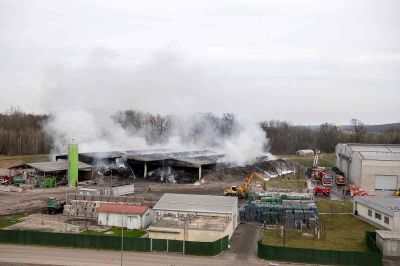 Požar na deponiji odpadkov Puconci