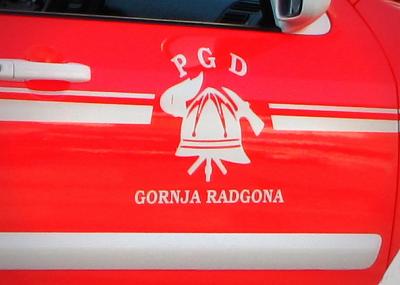 Gasilci PGD Gornja Radgona so s tehničnim posegom odprli vrata avtomobila